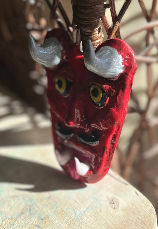 Helpful Demon Ring Holder