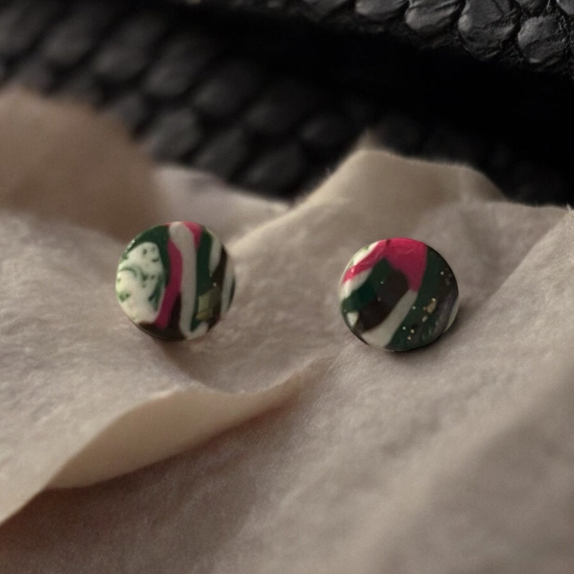 Abstract Swirl Studs