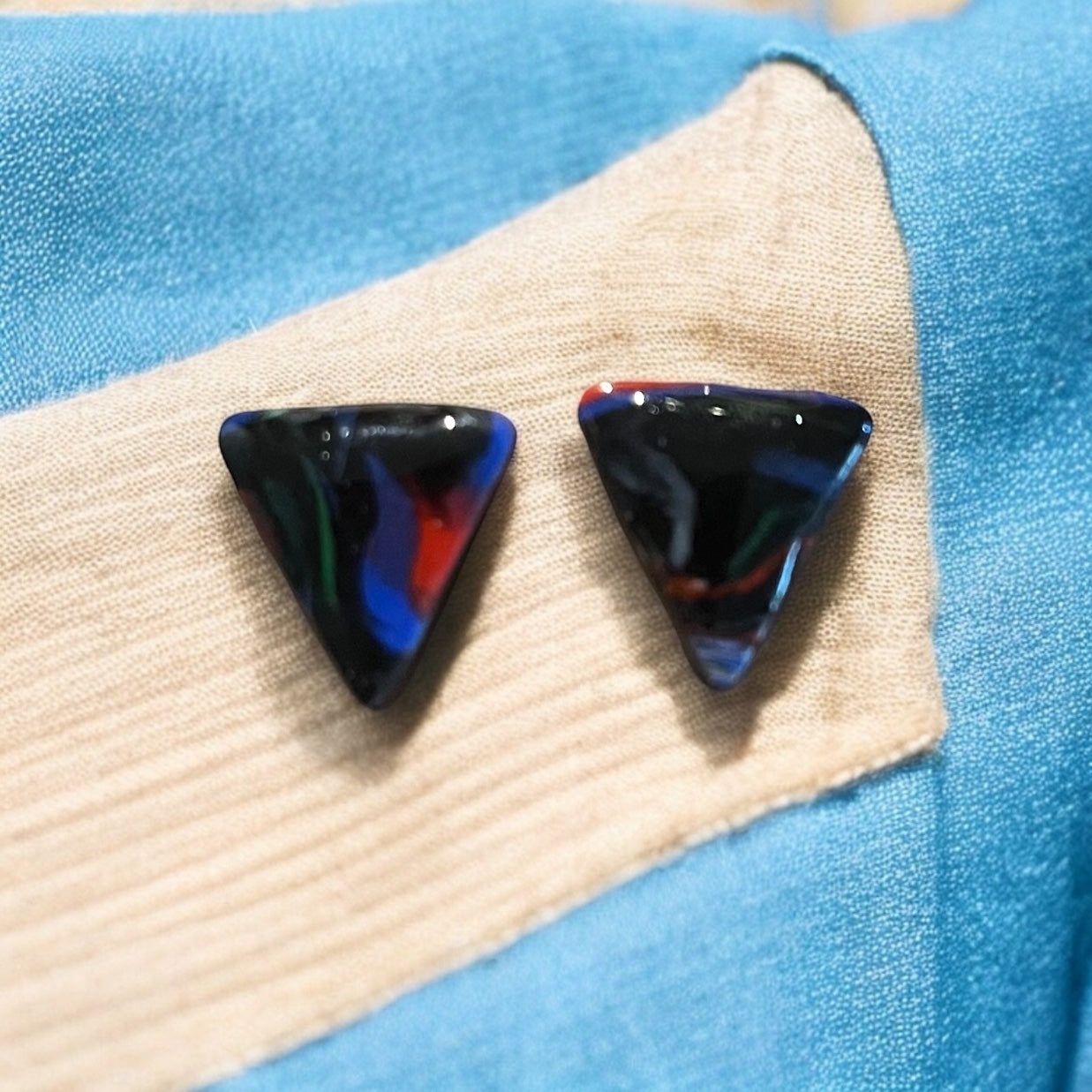 Galaxy Chunky Triangle Studs (1)